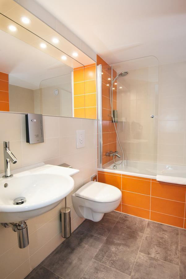 Hotel Biarritz Atlantique - Lycee Hotelier - Management School 외부 사진